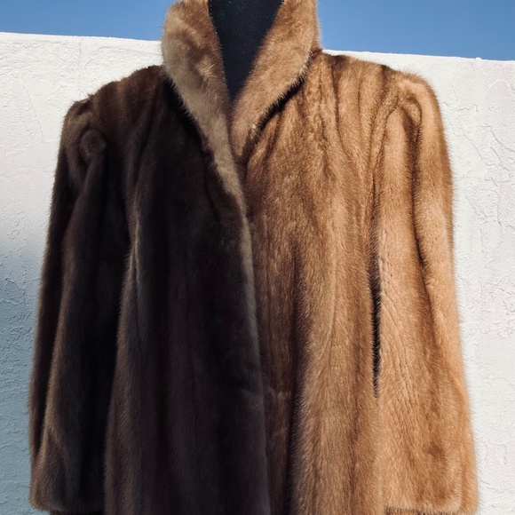 MINK COAT by McRae's Women's Medium Flawless Stylish and supple Mink Coat - Picture 4 of 14